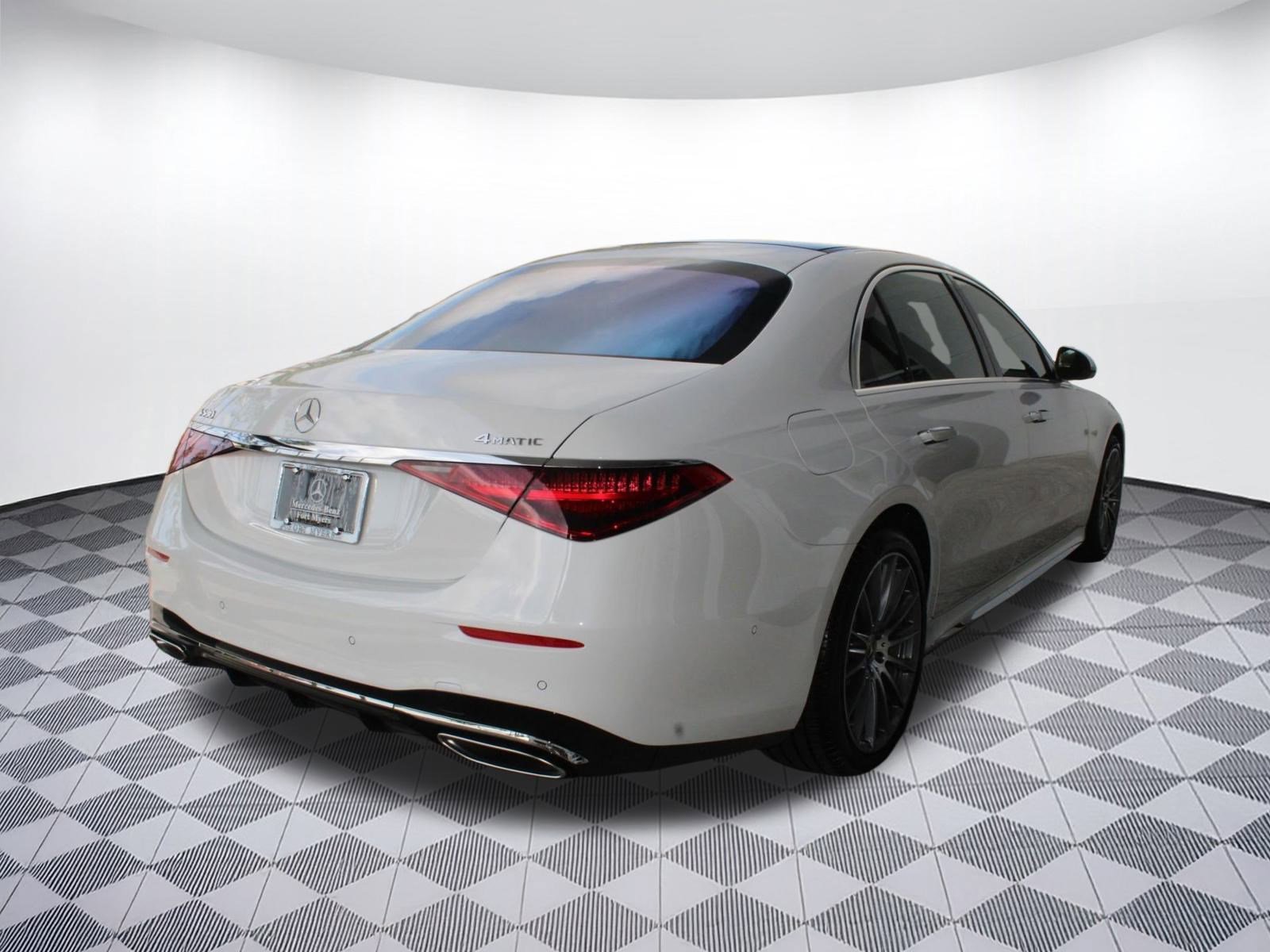 New 2026 Mercedes-Benz S 580 4MATIC Sedan image 9