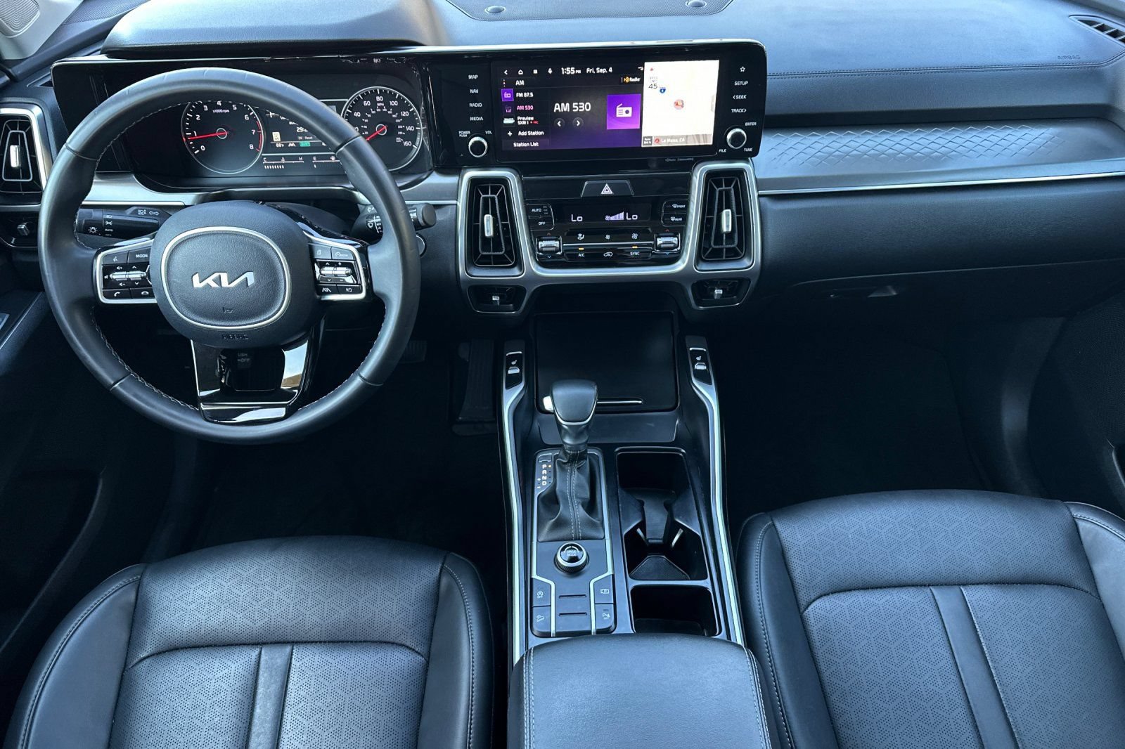 Used 2022 Kia Sorento S w/ Panoramic Sunroof Package FWD image 12