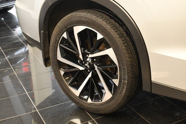 Used 2024 Mitsubishi Outlander SE AWD/4WD image 40