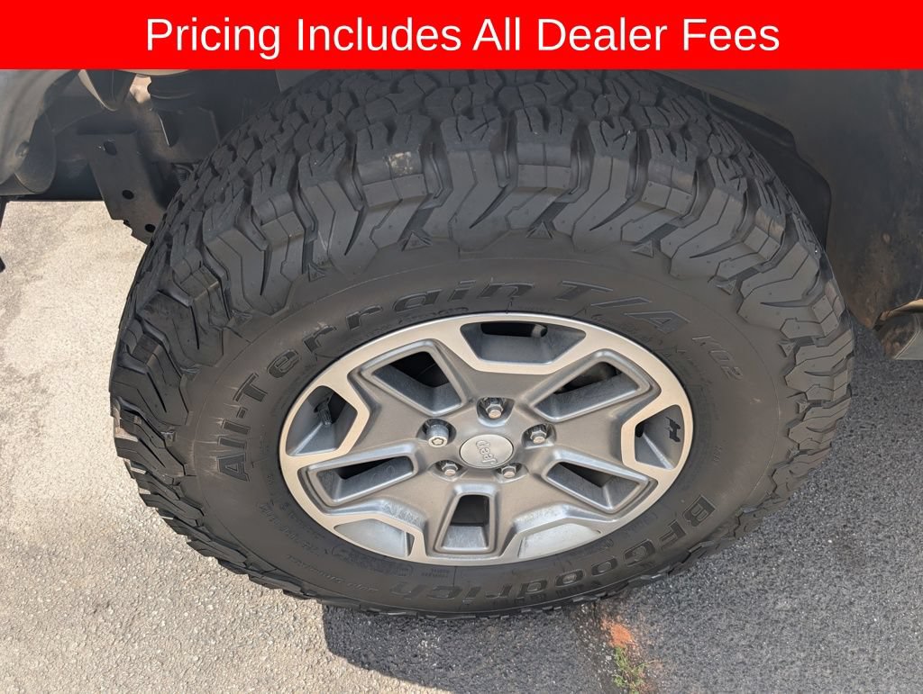 Used 2015 Jeep Wrangler Rubicon w/ Dual Top Group AWD/4WD image 15