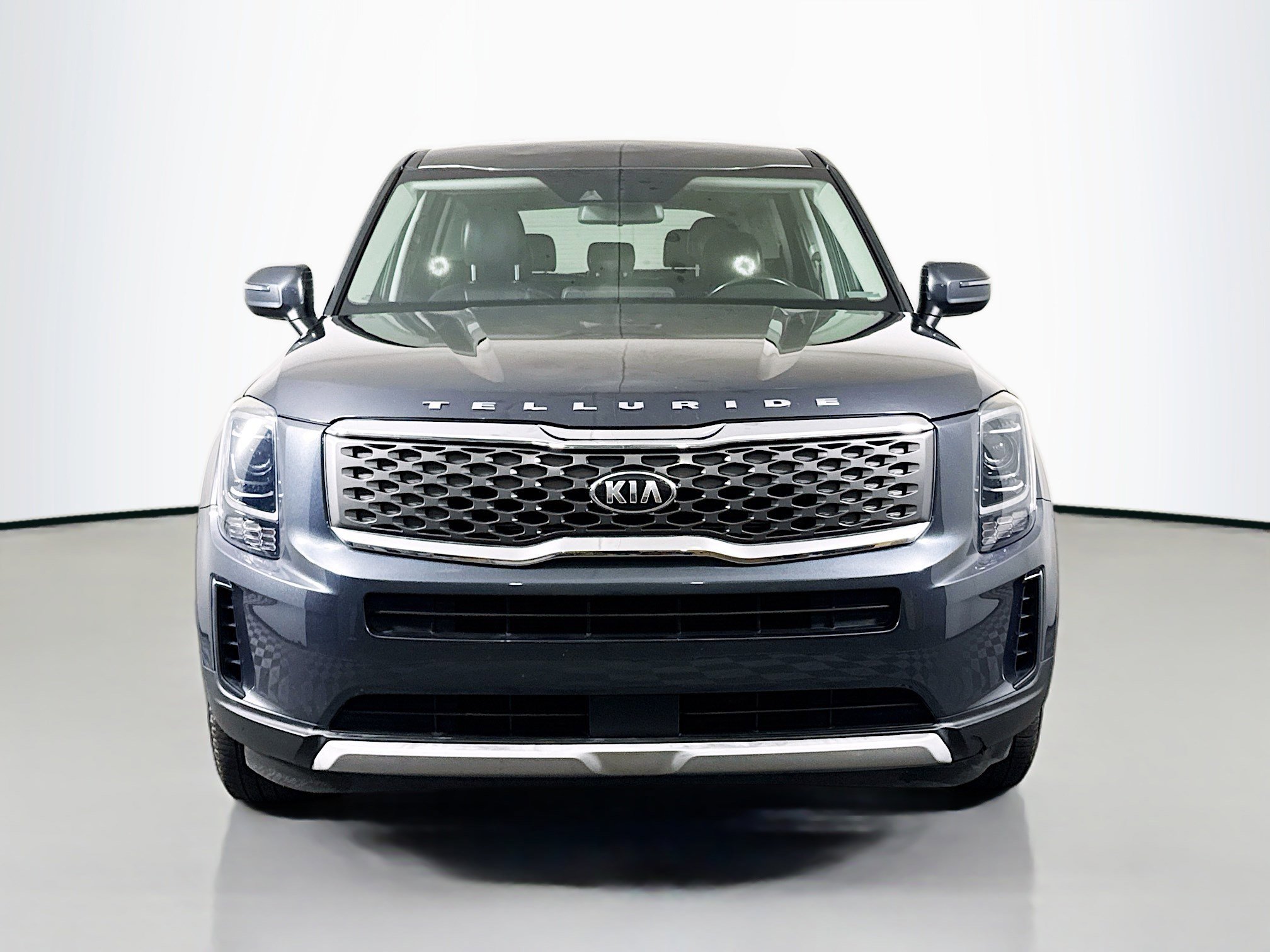 Used 2020 Kia Telluride LX FWD image 2