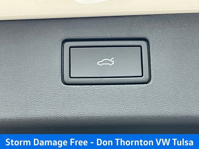 New 2026 Volkswagen Tiguan SE R-Line AWD/4WD image 19