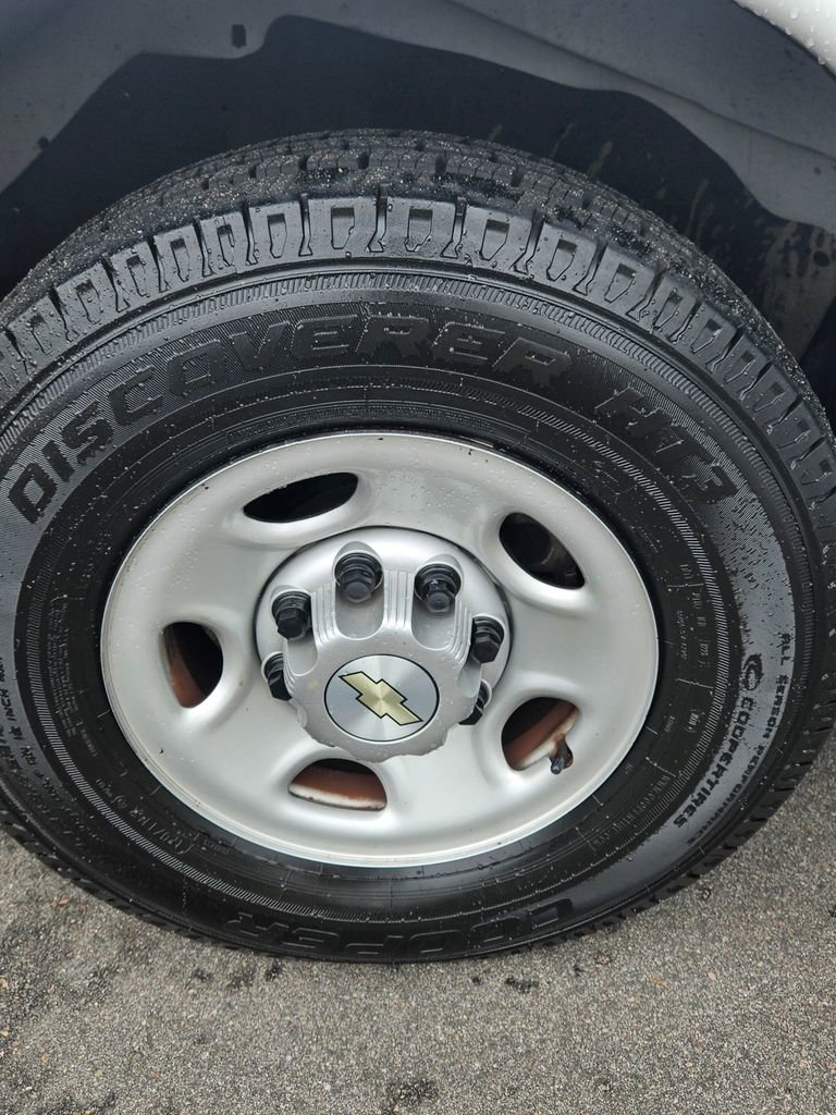 Used 2021 Chevrolet Express 2500 RWD image 21