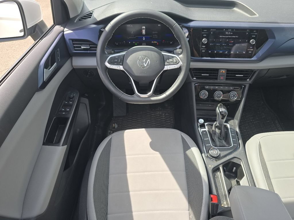 Used 2023 Volkswagen Taos SE w/ Panoramic Sunroof Package AWD/4WD image 23