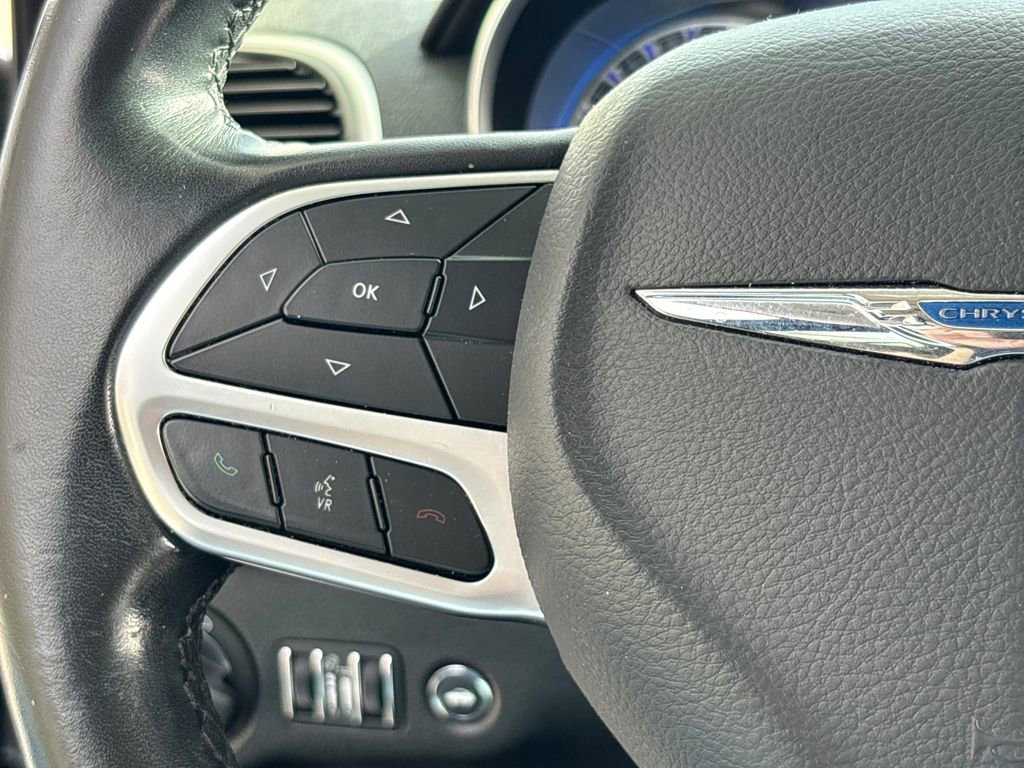 Used 2019 Chrysler 300 Touring L w/ Quick Order Package 22F image 19