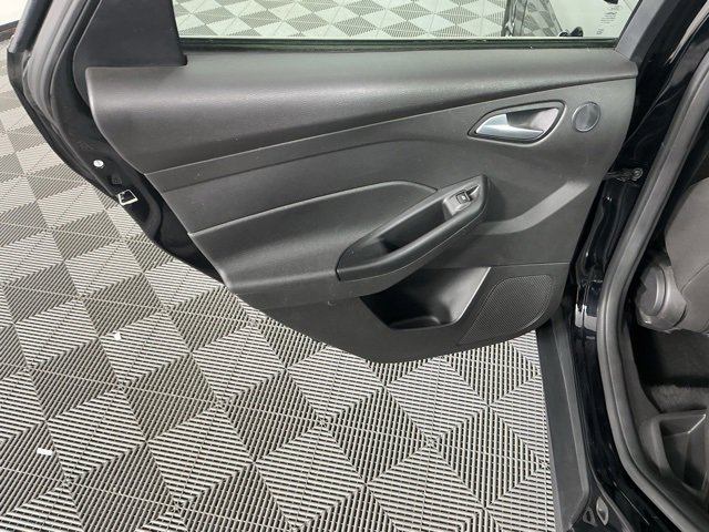 Used 2018 Ford Focus SEL w/ Cold Weather Package image 10