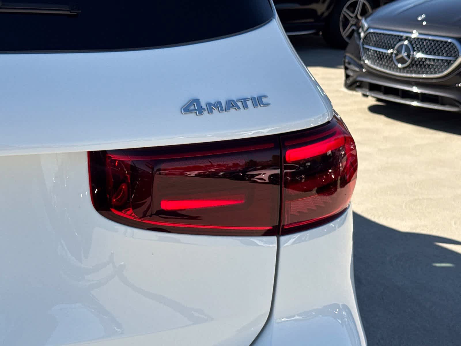 New 2026 Mercedes-Benz GLB 250 4MATIC image 11