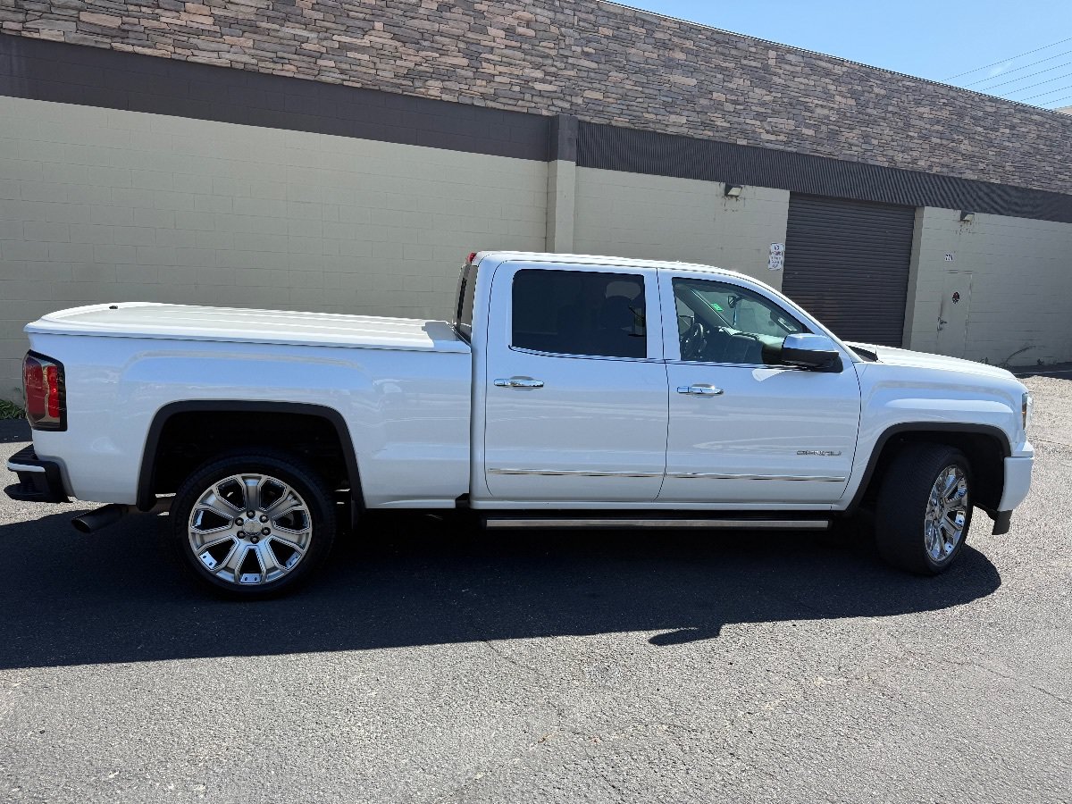 Used 2018 GMC Sierra 1500 Denali w/ Denali Ultimate Package AWD/4WD image 12