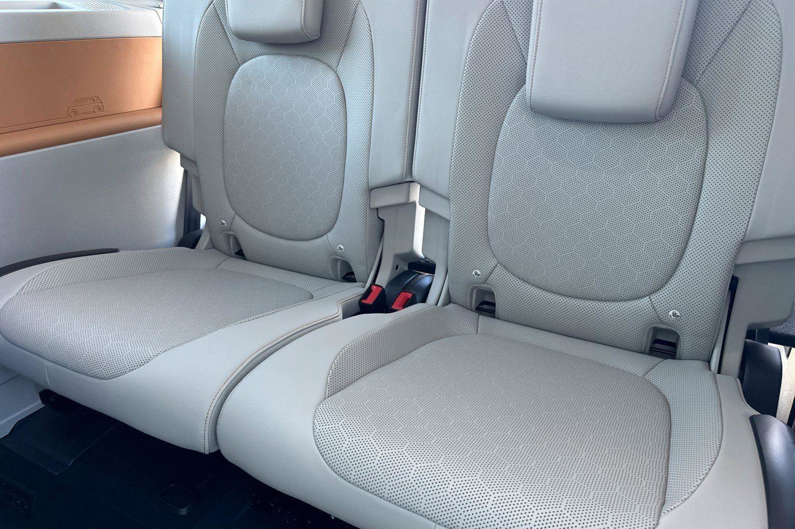 New 2025 Volkswagen ID. Buzz 1st Edition image 14