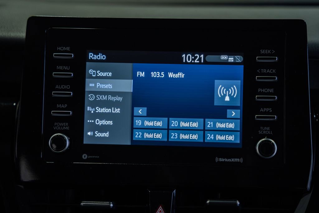 Used 2024 Toyota Camry SE image 19