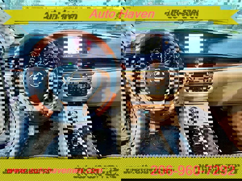 Used 2014 Lexus ES 300h Base w/ Luxury Package w/Bamboo Trim image 8