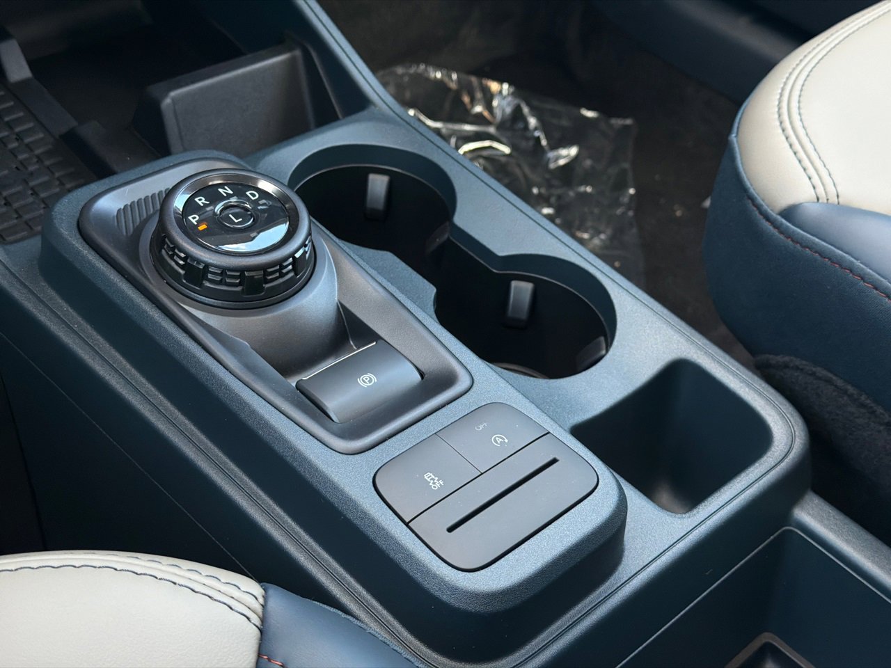 New 2025 Ford Maverick Lariat w/ 4K Tow Package image 27