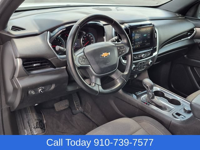 Used 2023 Chevrolet Traverse LT w/ Rear Camera Mirror Package AWD/4WD image 17