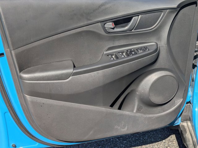 Used 2023 Hyundai Kona SEL image 9
