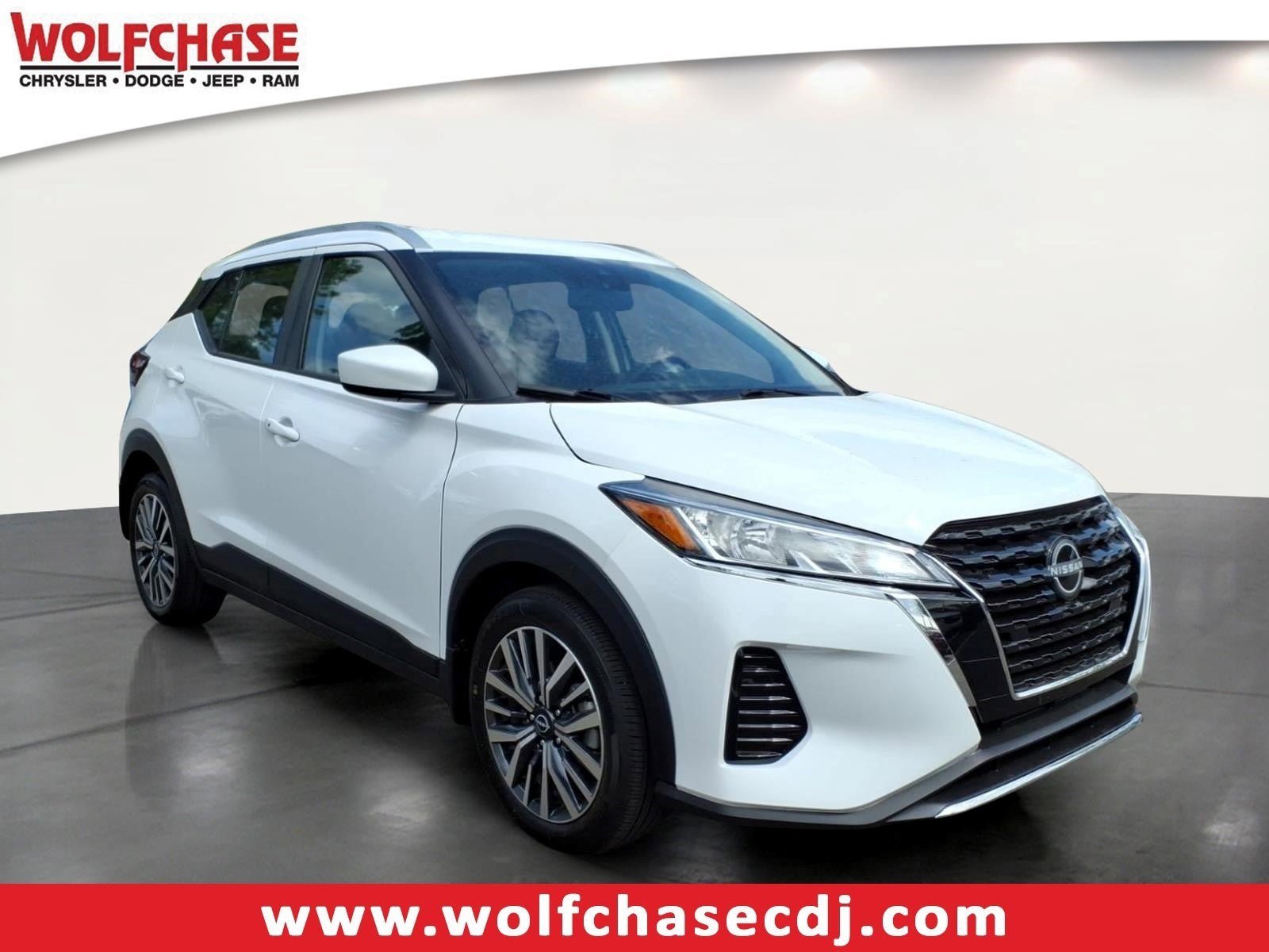 Used 2024 Nissan Kicks SV FWD image 7