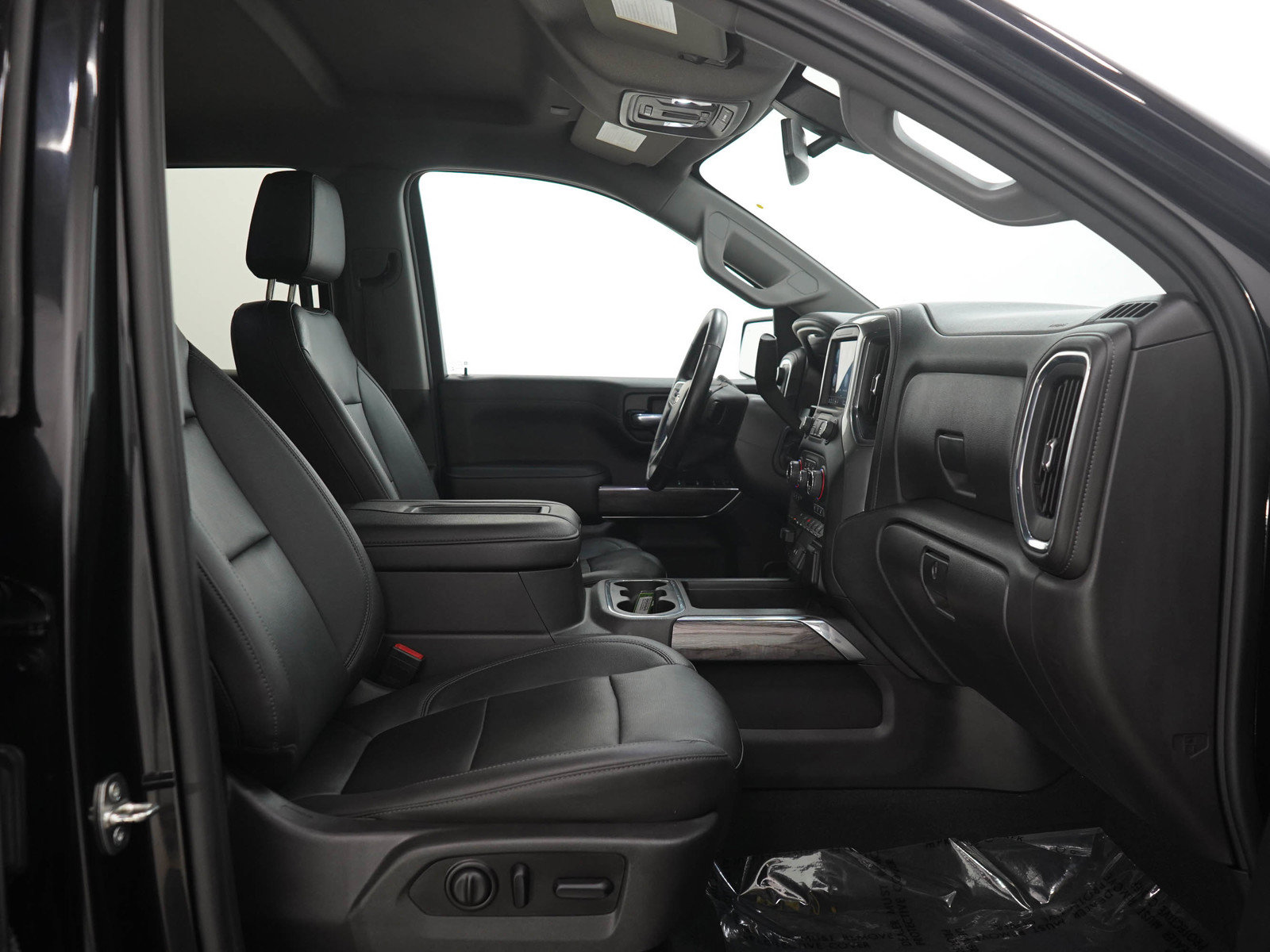 Used 2021 Chevrolet Silverado 1500 LTZ AWD/4WD image 11