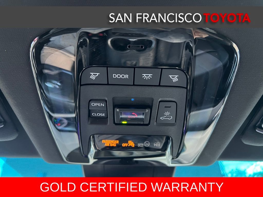 Certified 2023 Toyota Venza Nightshade image 33