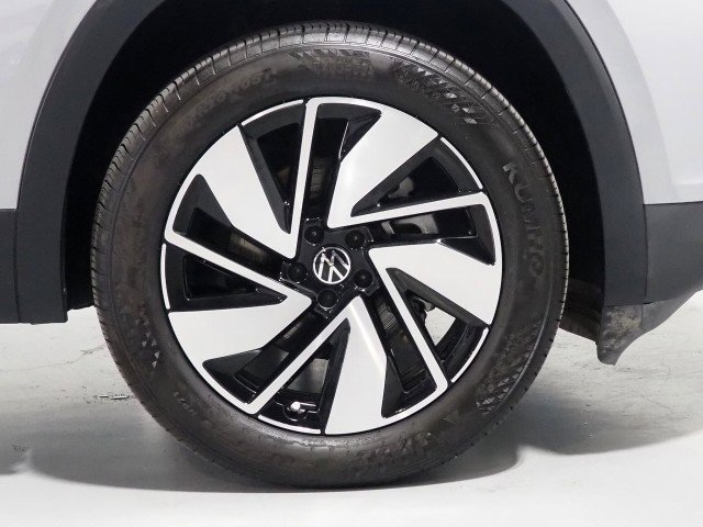 Used 2025 Volkswagen Atlas SEL AWD/4WD image 45