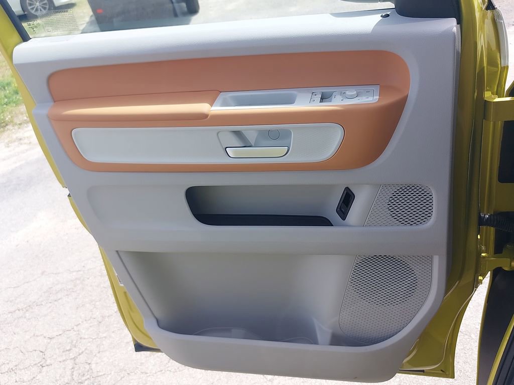 New 2025 Volkswagen ID. Buzz 1st Edition image 29