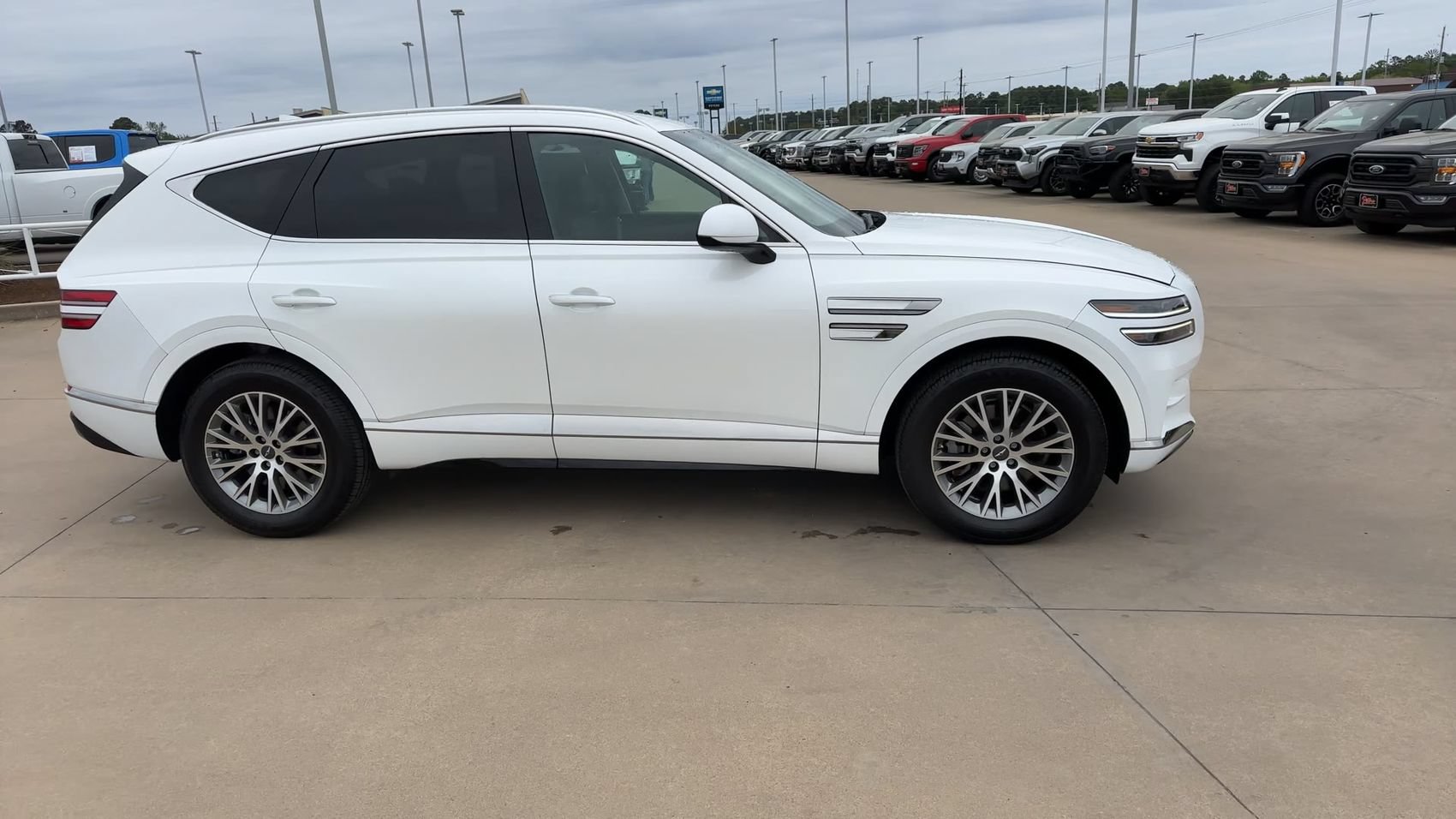 Used 2024 Genesis GV80 2.5T AWD/4WD image 2