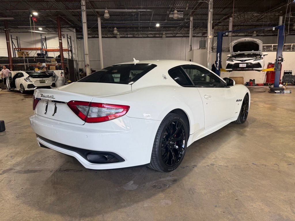 Used 2016 Maserati GranTurismo MC RWD image 7