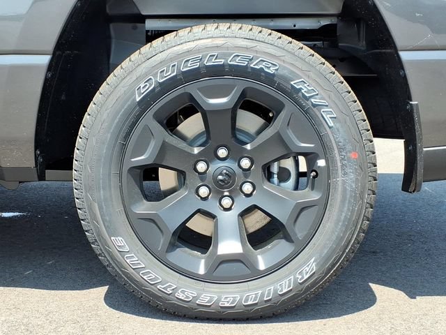 New 2026 RAM 1500 Express AWD/4WD image 11