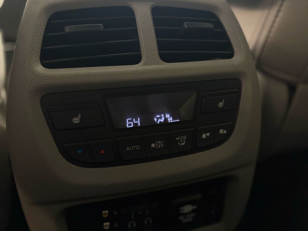 Used 2017 Honda Pilot Elite image 36