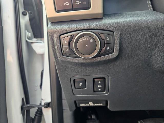 Used 2022 Ford F350 Lariat w/ Lariat Ultimate Package AWD/4WD image 12