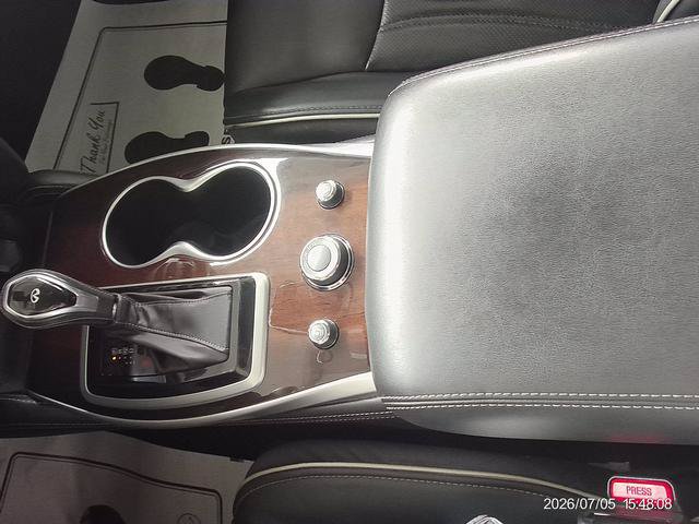 Used 2017 INFINITI QX60 Luxe w/ Deluxe Technology Package AWD/4WD image 15