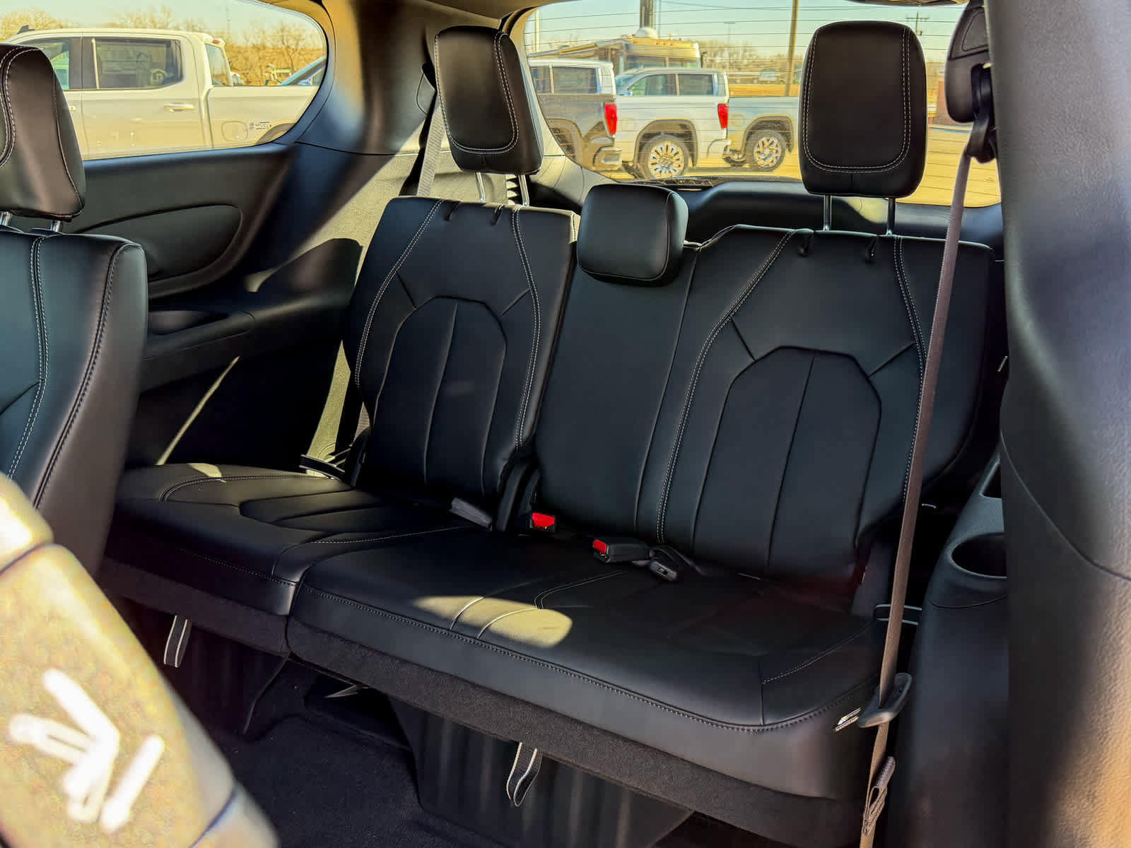 New 2026 Chrysler Pacifica Select image 10