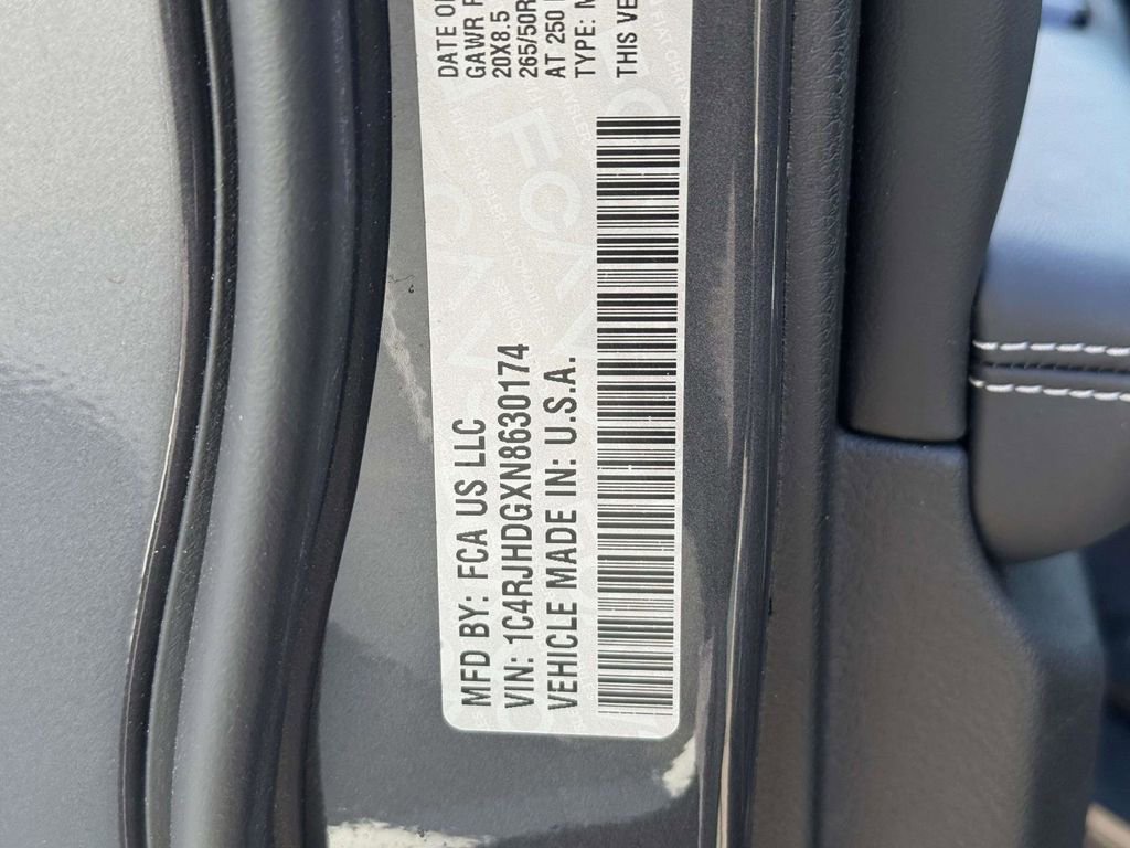 Used 2022 Jeep Grand Cherokee Overland image 28