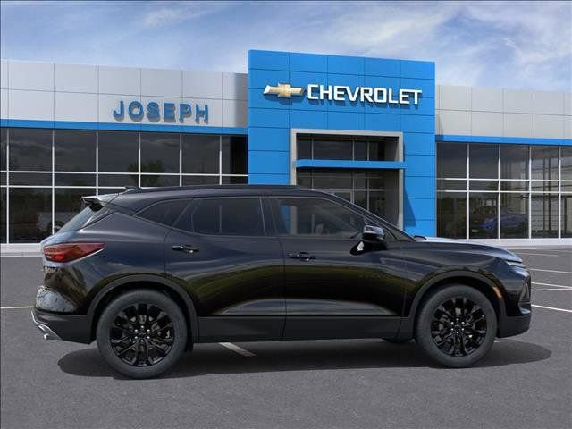 New 2026 Chevrolet Blazer LT w/ LPO, Black Sport Package AWD/4WD image 7