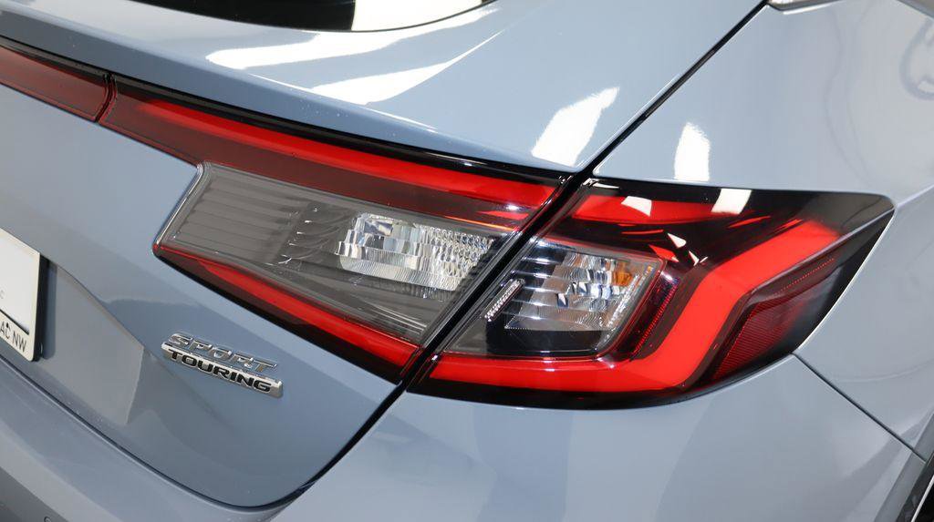 Used 2022 Honda Civic Sport Touring image 15