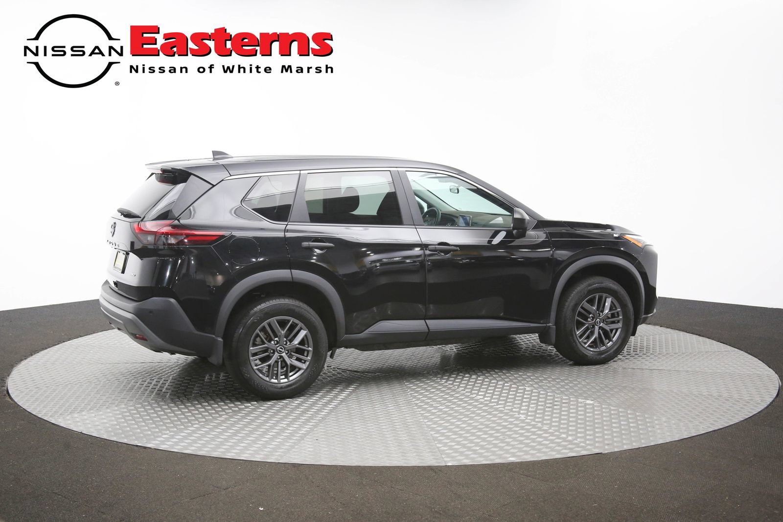 Used 2023 Nissan Rogue S AWD/4WD image 41