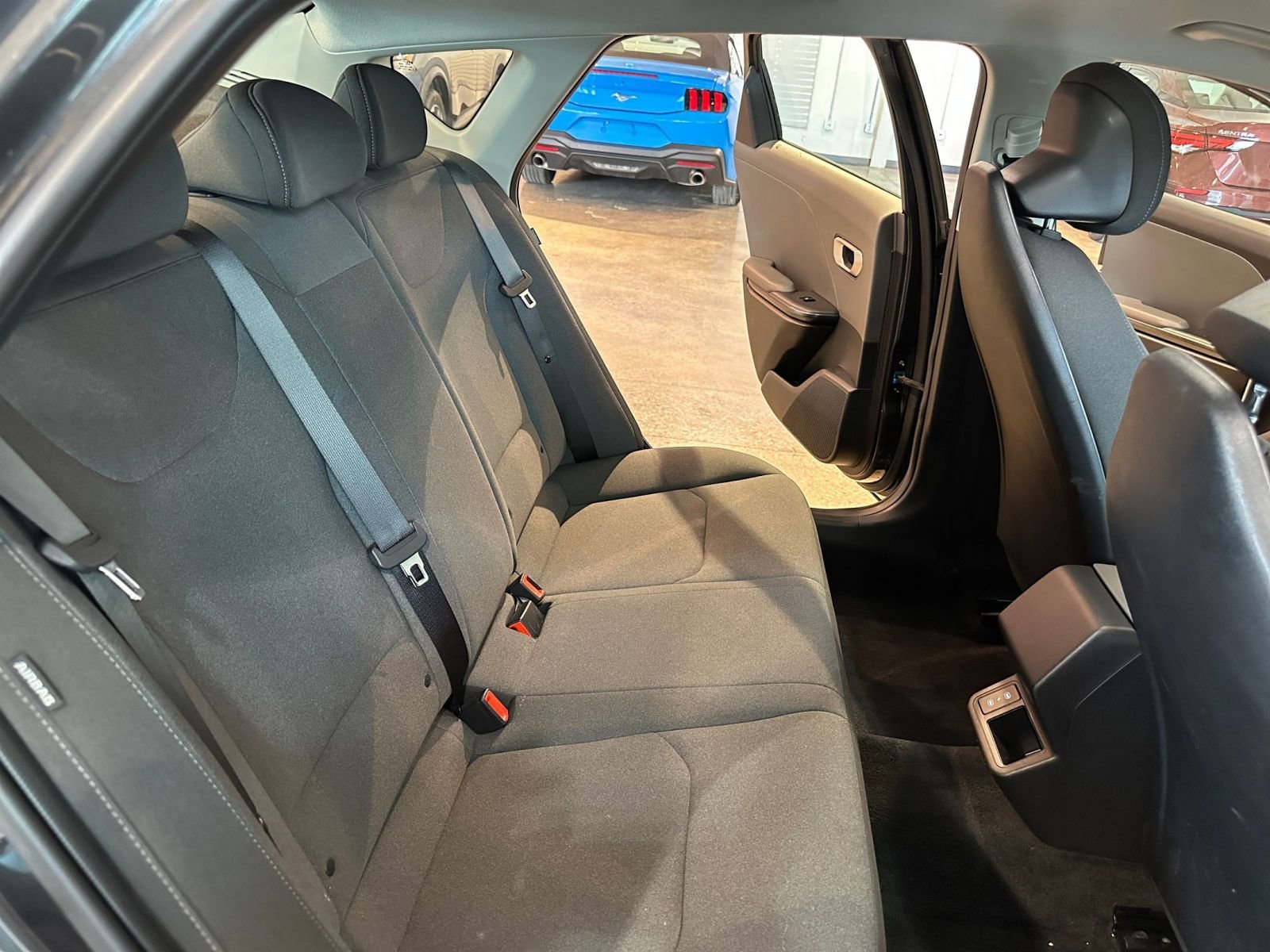 Used 2025 Kia K4 LXS image 36