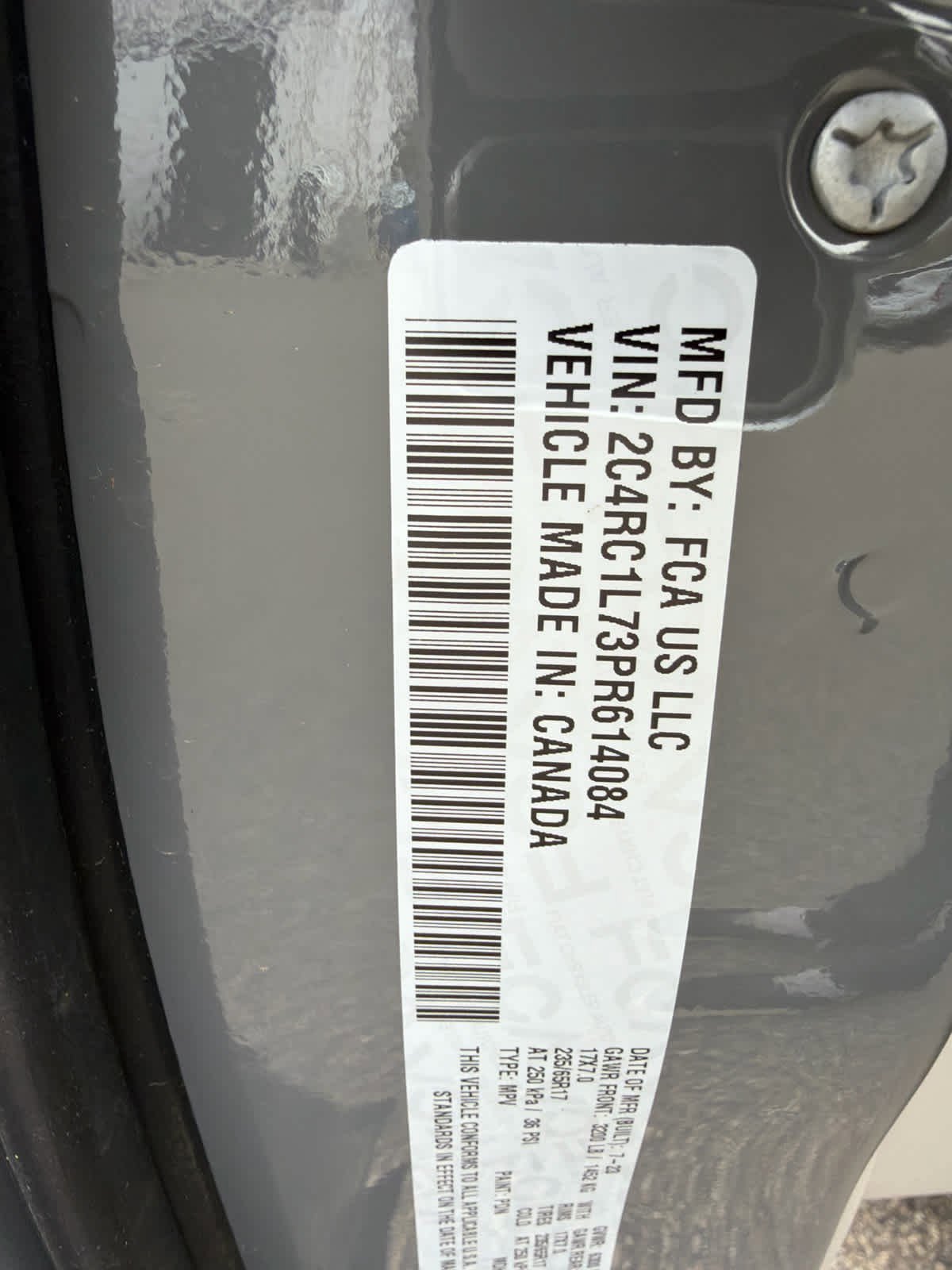 Used 2023 Chrysler Pacifica Touring-L FWD image 17