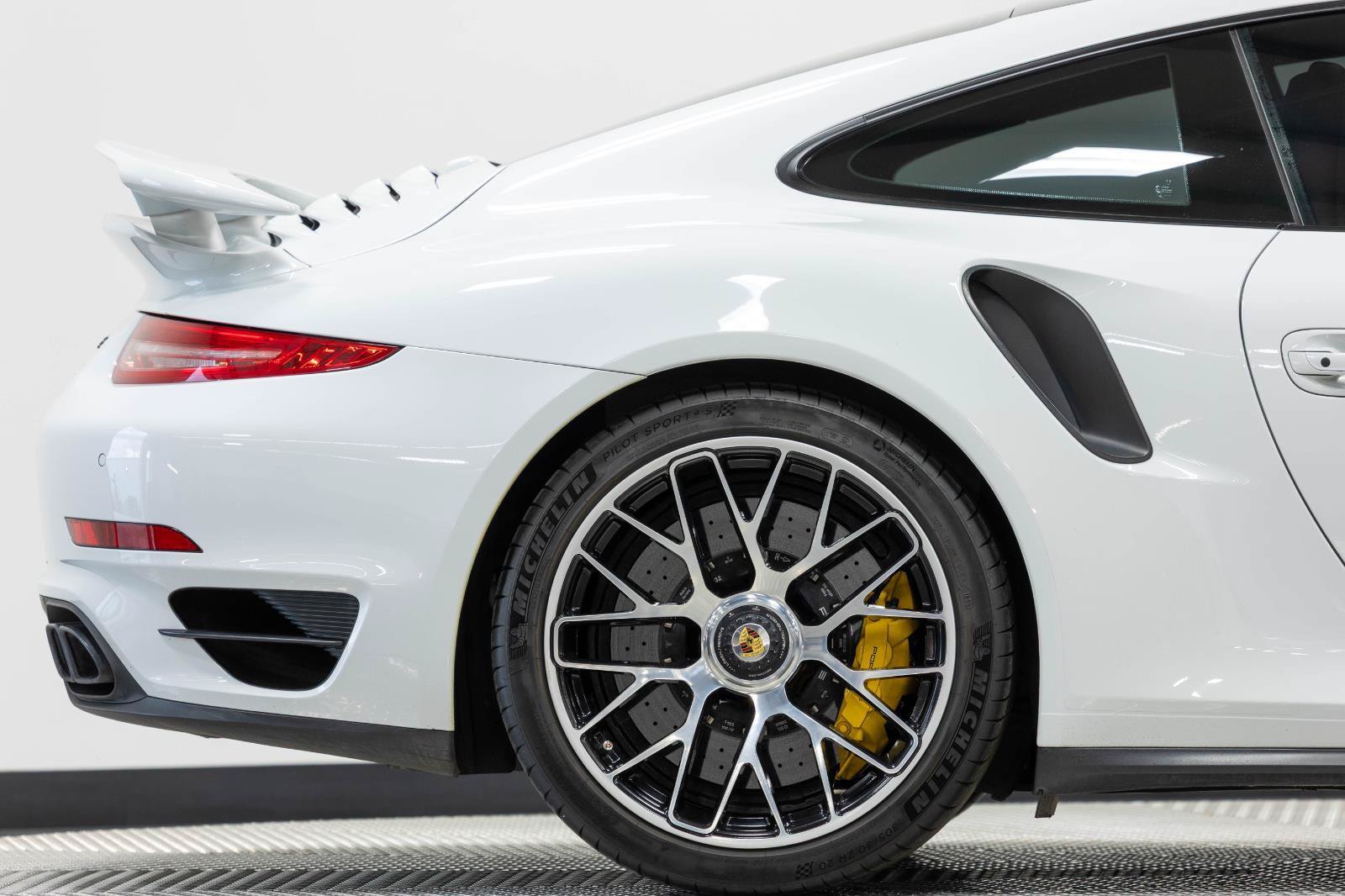 Used 2015 Porsche 911 Turbo S AWD/4WD image 23