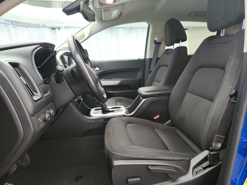 Used 2021 Chevrolet Colorado LT AWD/4WD image 11