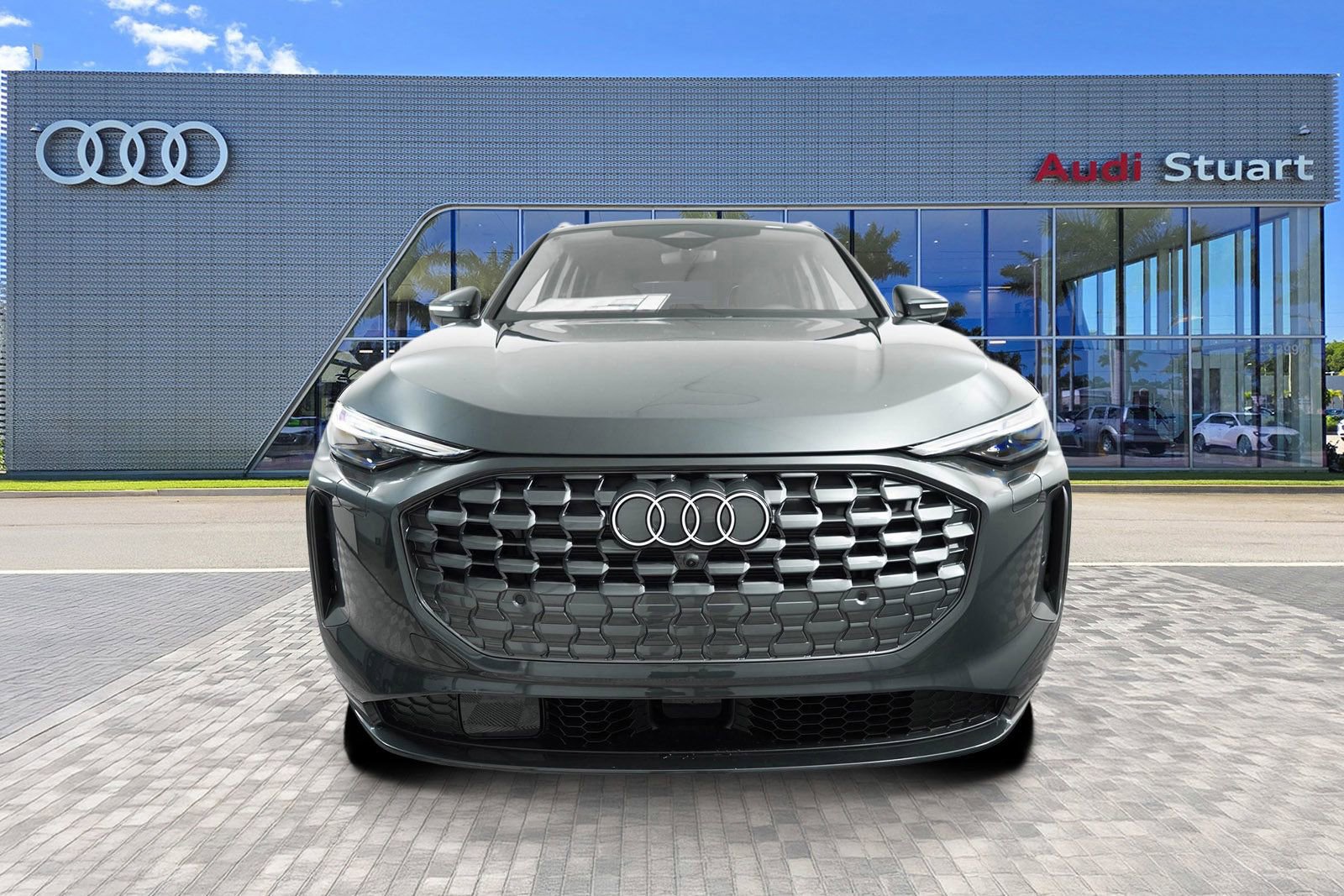 New 2025 Audi Q5 Premium Plus image 2