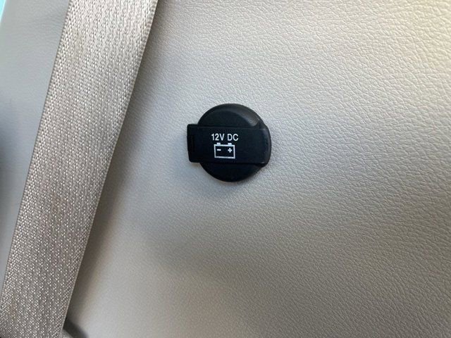 Used 2023 Chrysler Pacifica Touring-L image 22