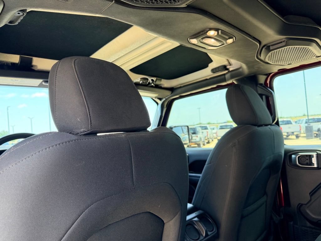 Used 2022 Jeep Gladiator Sport AWD/4WD image 19