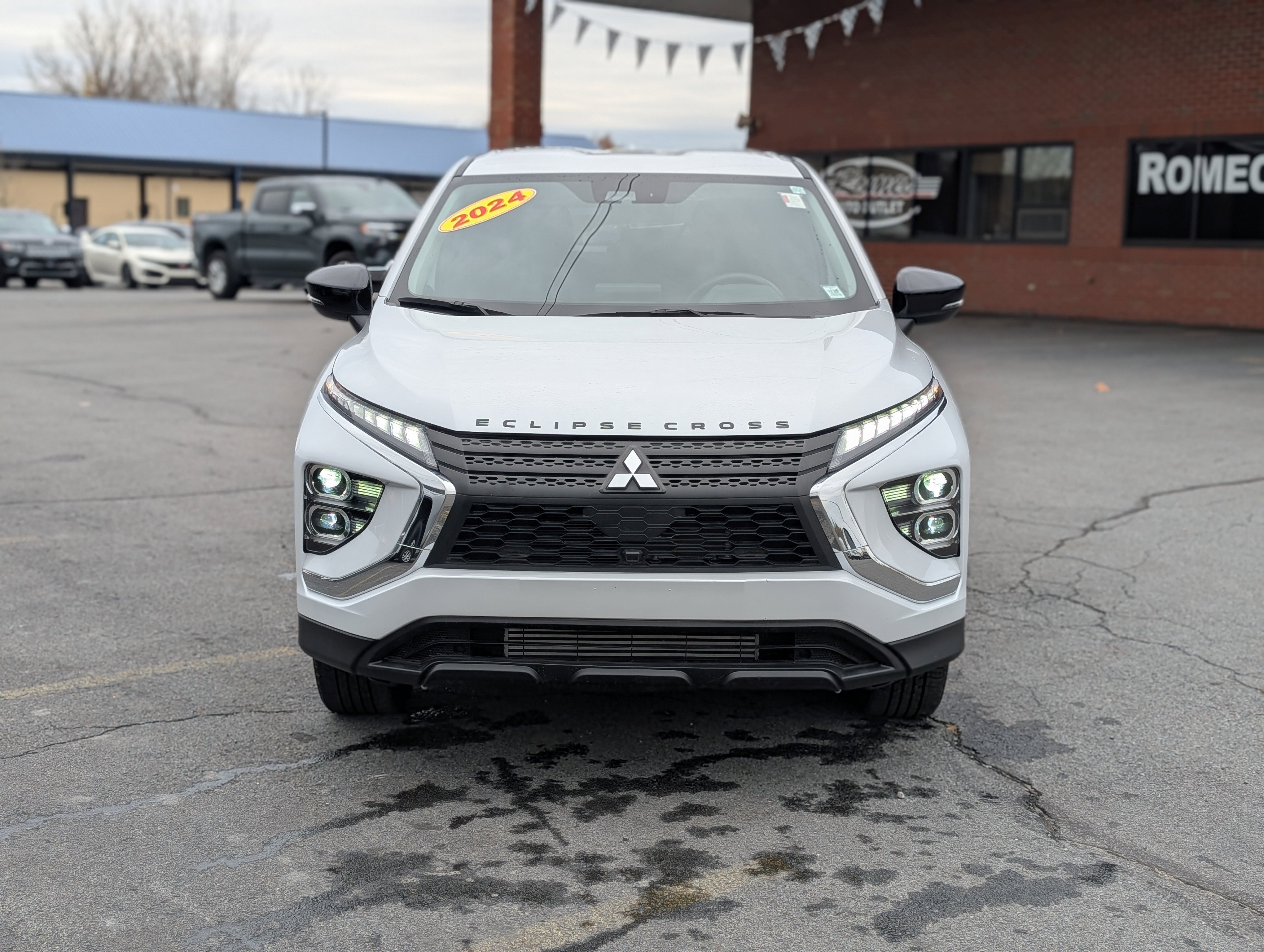 Used 2024 Mitsubishi Eclipse Cross LE image 13