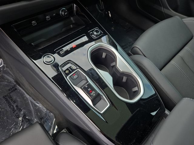 New 2026 Audi A6 Premium Plus AWD/4WD image 22