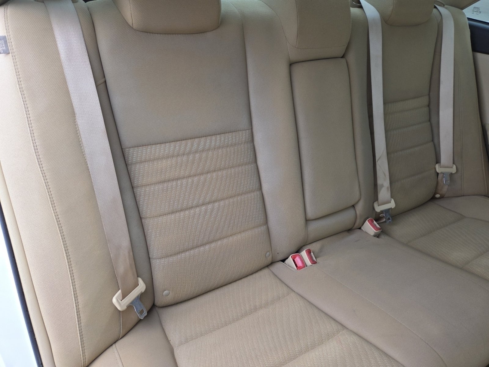 Used 2016 Toyota Camry LE image 20