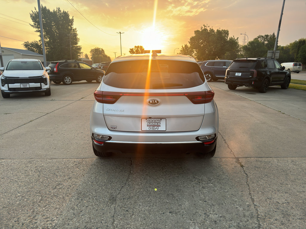 Used 2020 Kia Sportage LX image 6