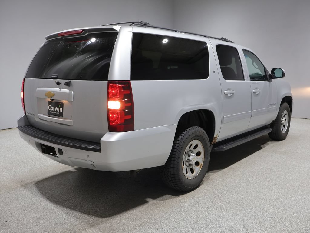 Used 2013 Chevrolet Suburban LT w/ Luxury Package AWD/4WD image 11