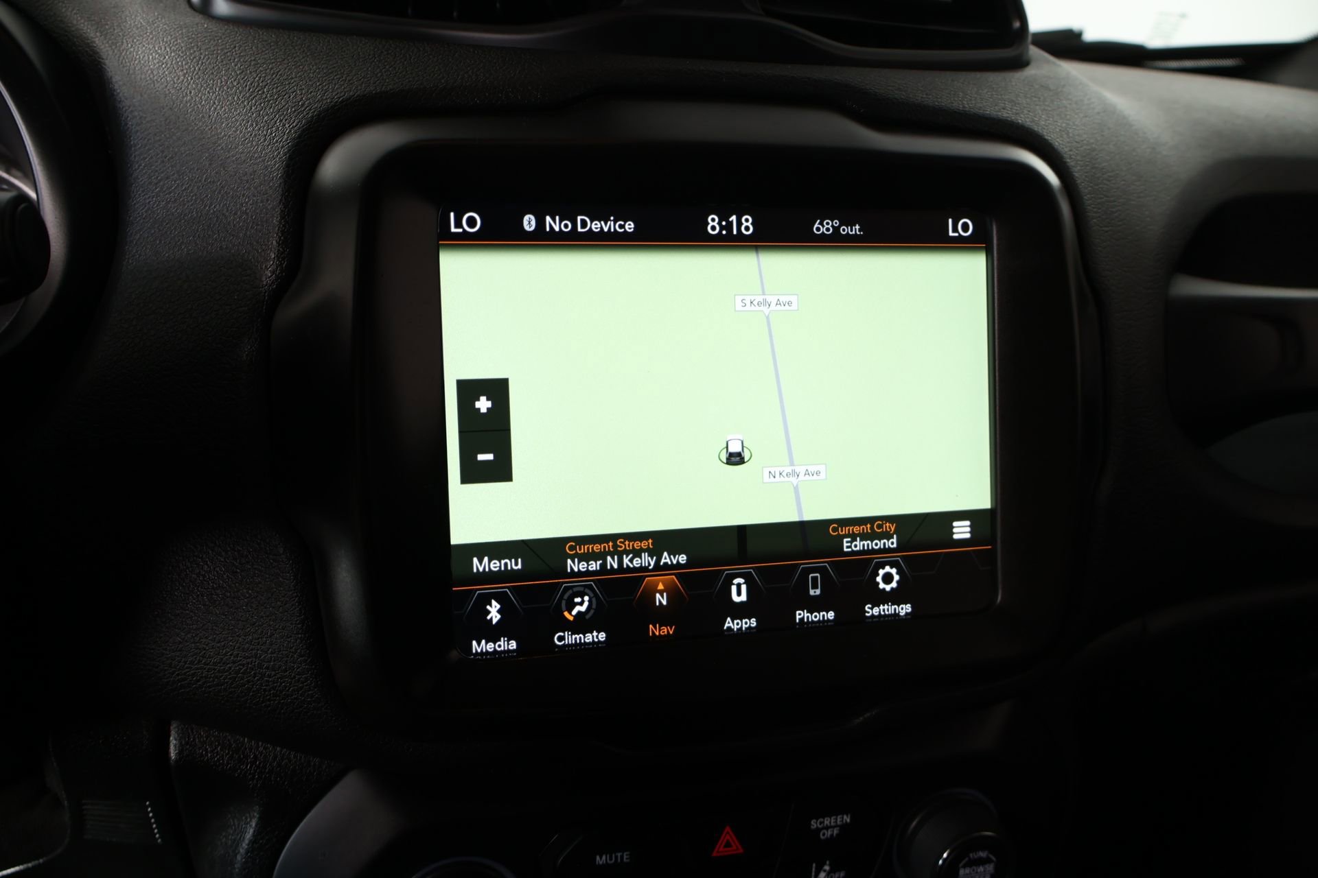 Used 2023 Jeep Renegade Latitude AWD/4WD image 7