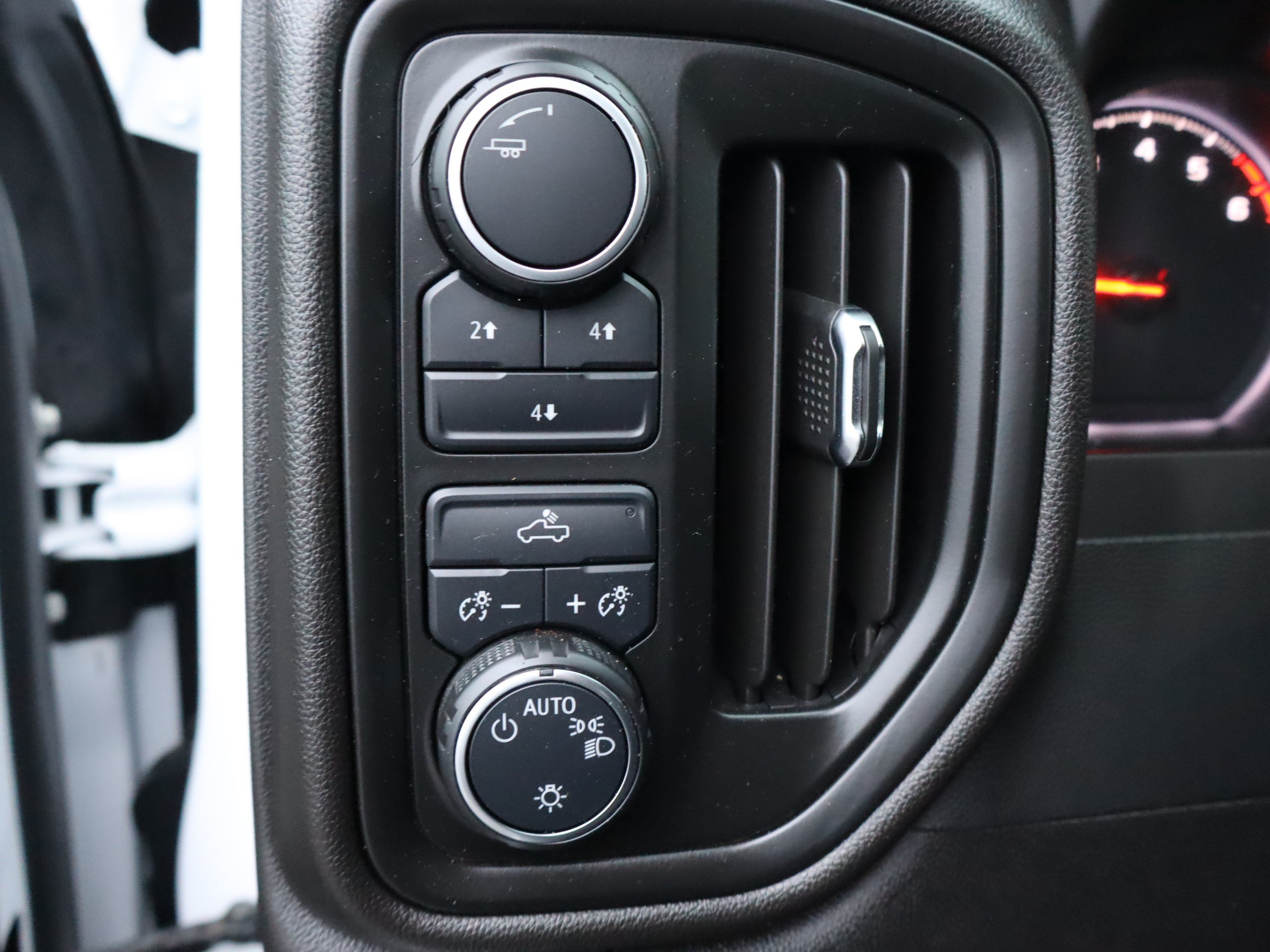 Used 2025 Chevrolet Silverado 2500 W/T w/ WT Convenience Package AWD/4WD image 23