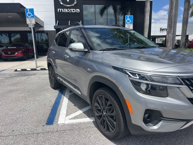 Used 2023 Kia Seltos Nightfall Edition image 9