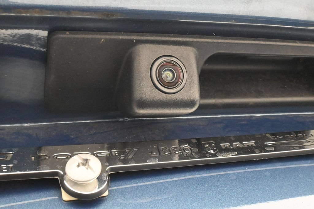 Used 2024 Chevrolet Equinox LT FWD image 32